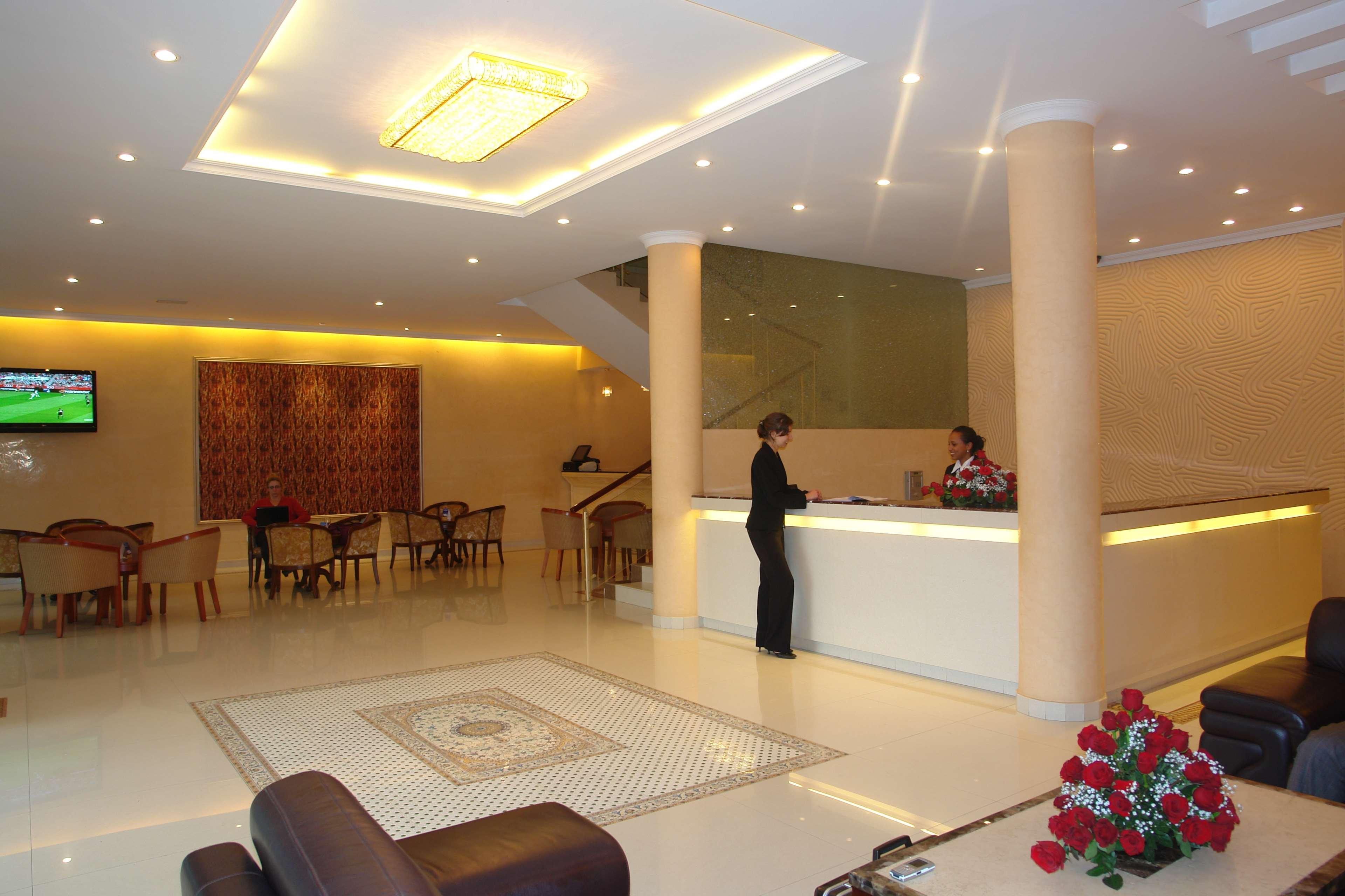 Dreamliner Hotel Addis Abeba Buitenkant foto