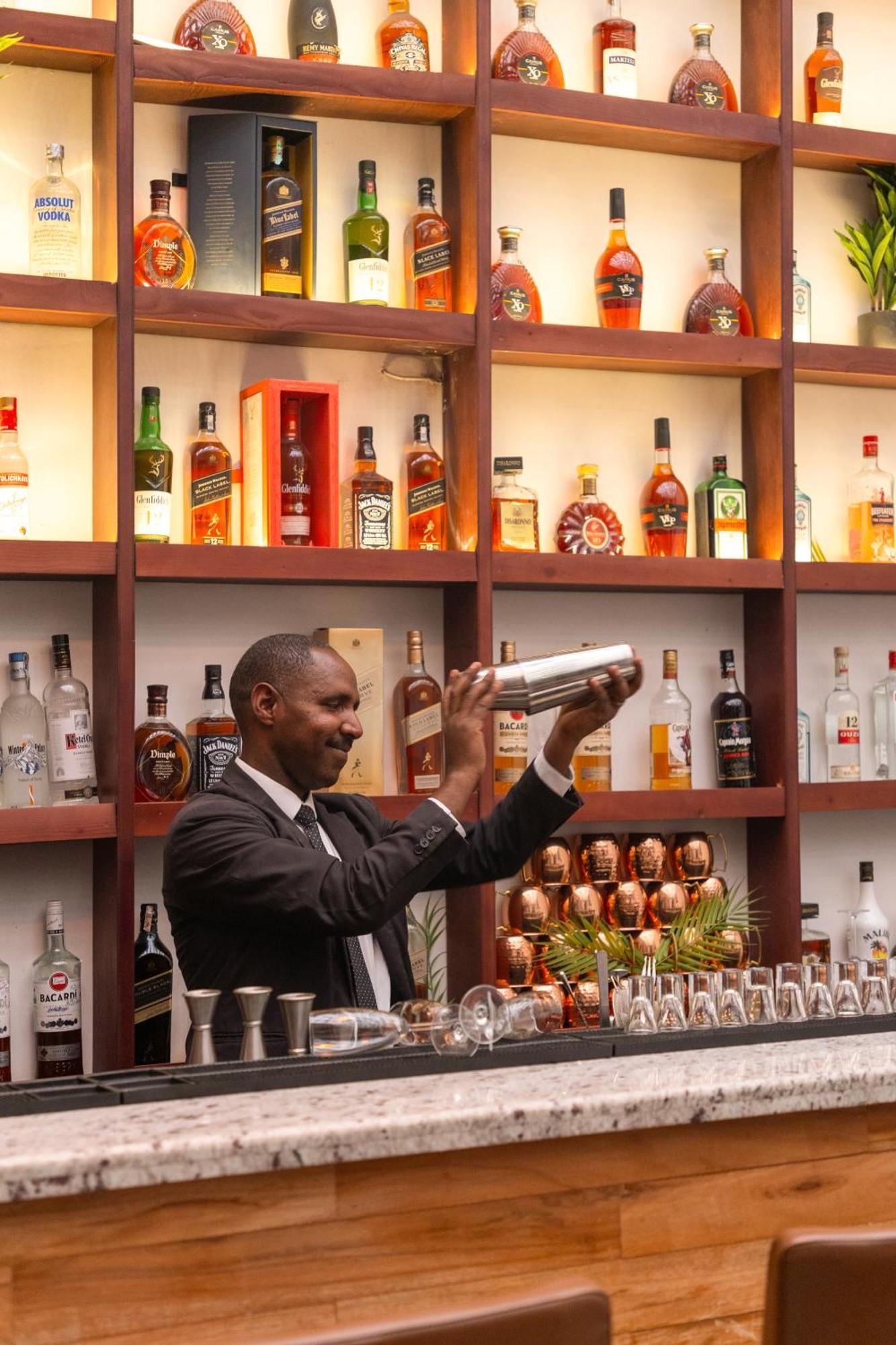 Dreamliner Hotel Addis Abeba Buitenkant foto