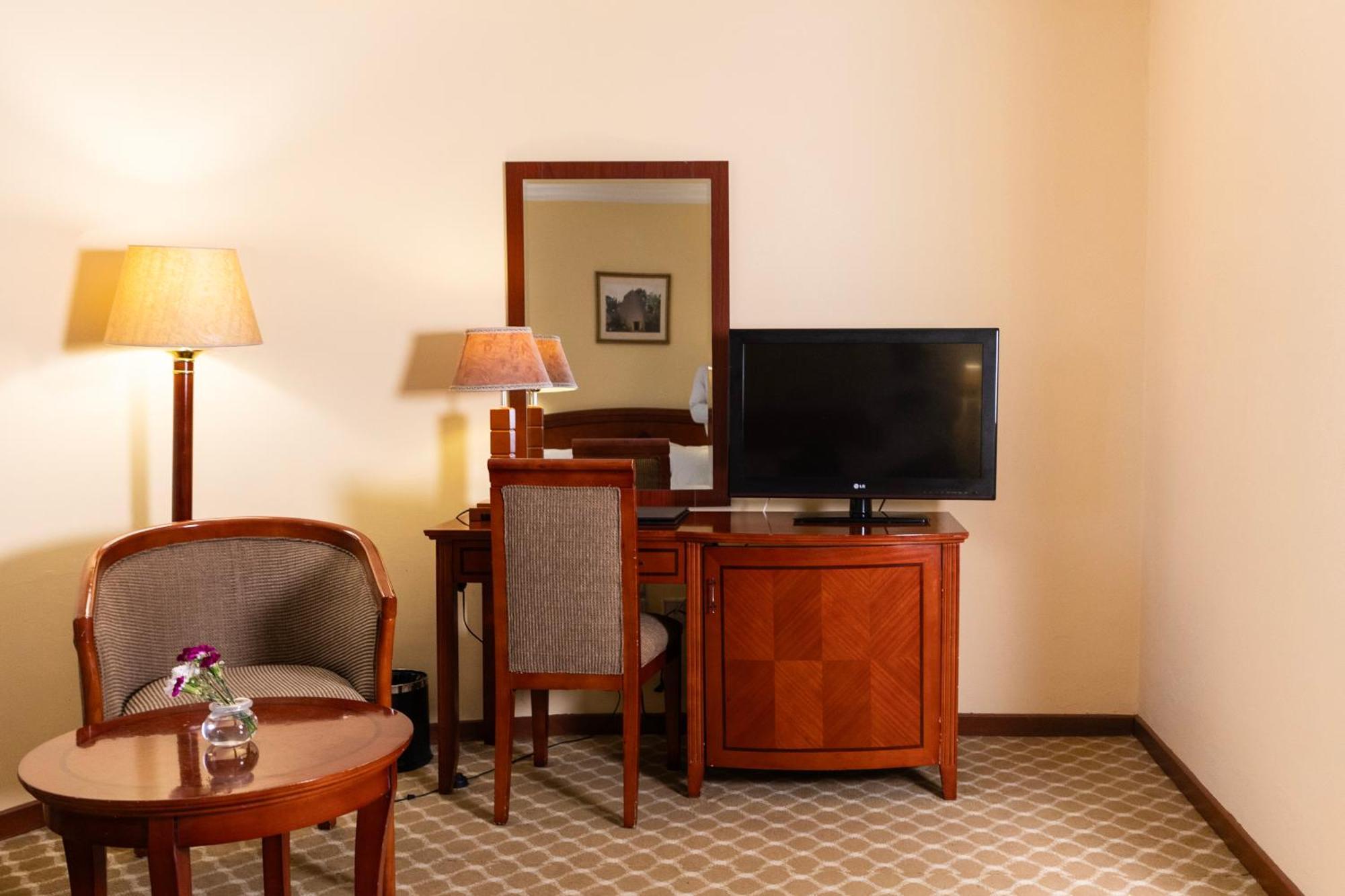 Dreamliner Hotel Addis Abeba Buitenkant foto