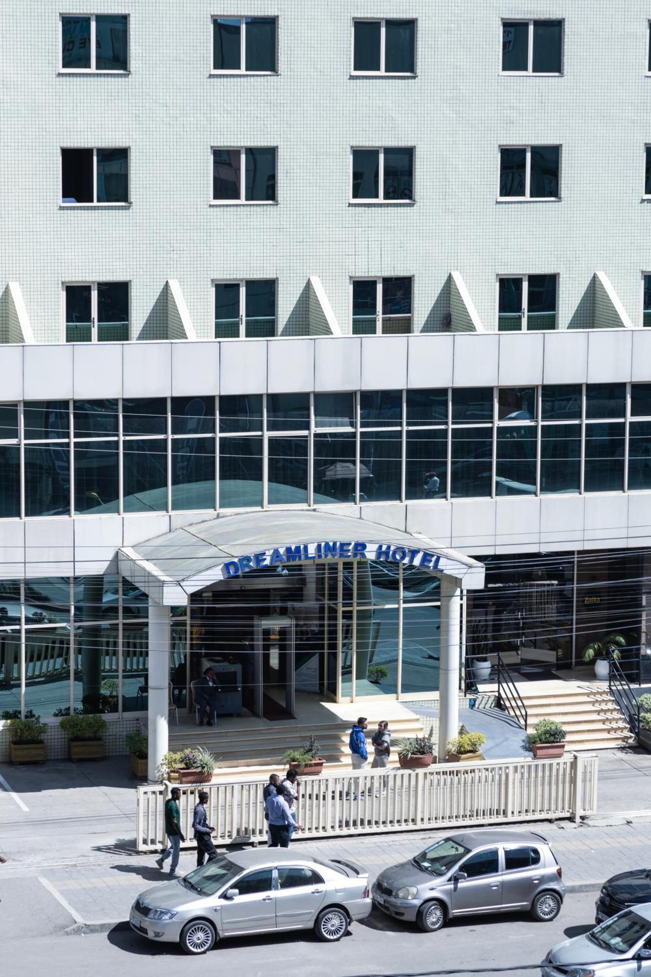 Dreamliner Hotel Addis Abeba Buitenkant foto